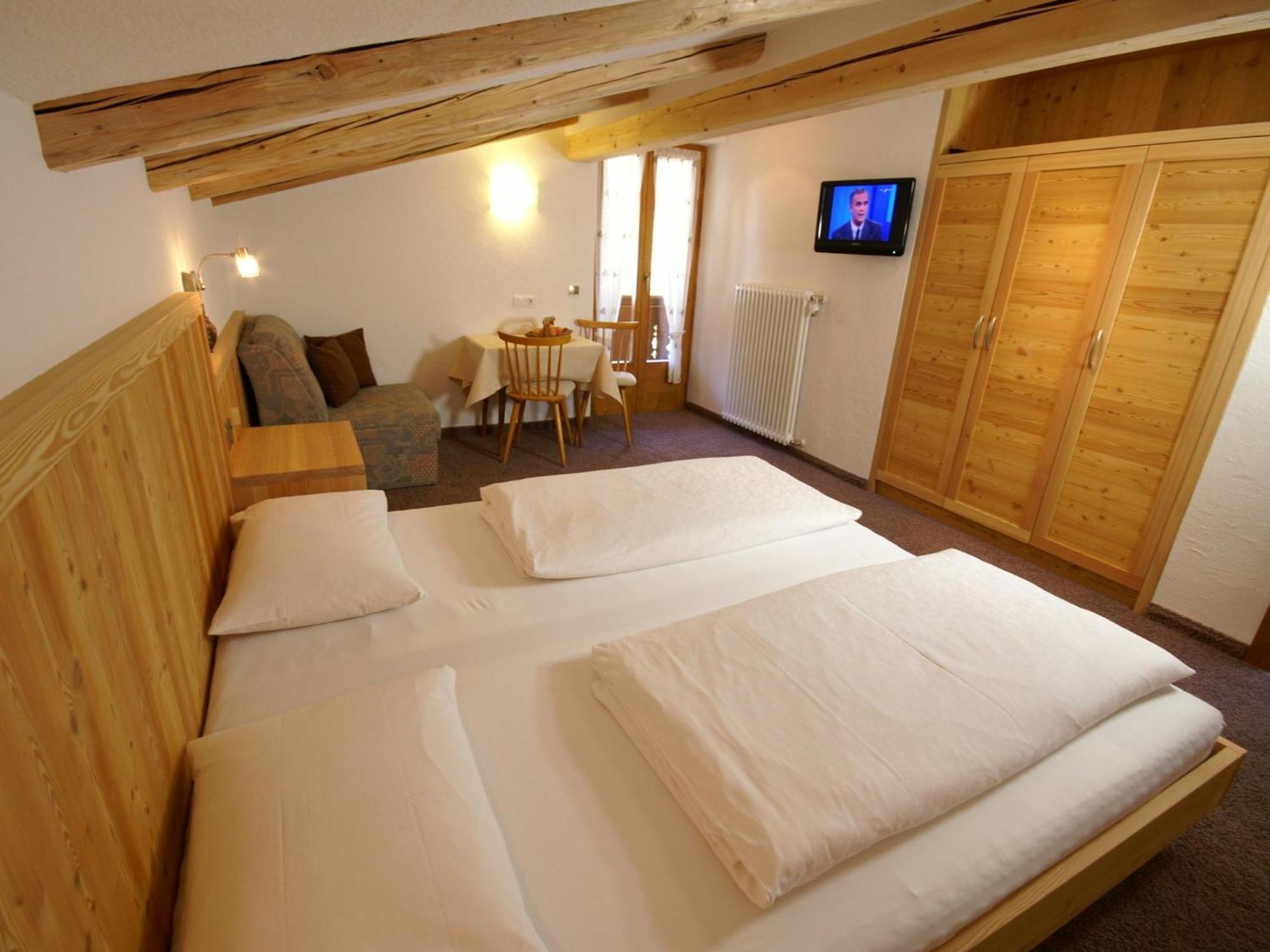 Garni Tofana Hotel Corvara In Badia Exterior photo