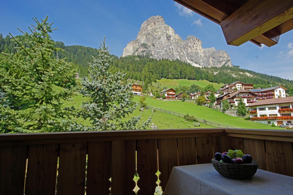 Garni Tofana Hotel Corvara In Badia Exterior photo